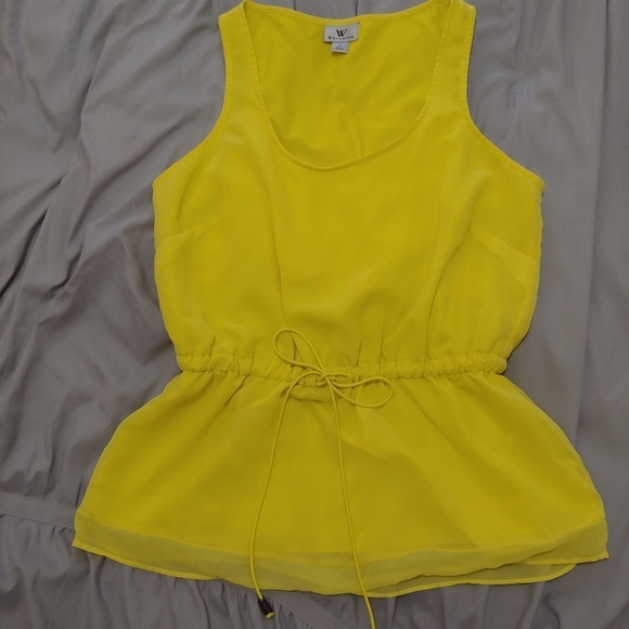Worthington Tops - Worthington gently worn yellow peplum tank